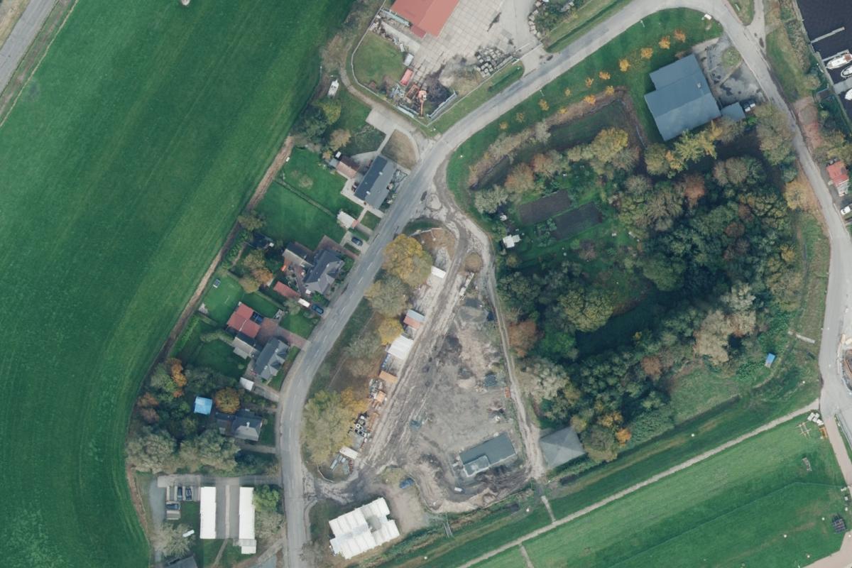 WOHNMOBILSTELLPLATZ LOTSENHAUS