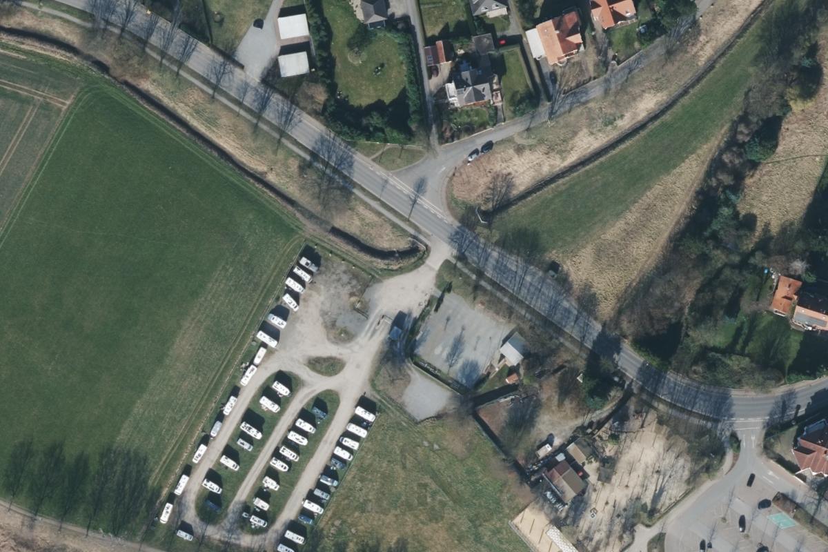 Womostellplatz ohne Klo Wasser Strom vorhanden