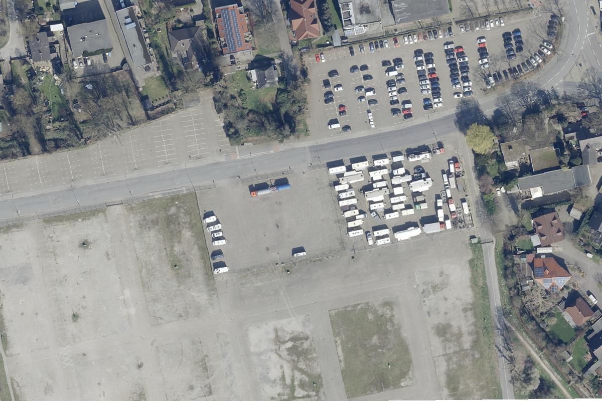 Parkplatz für Busse und Wohnmobile