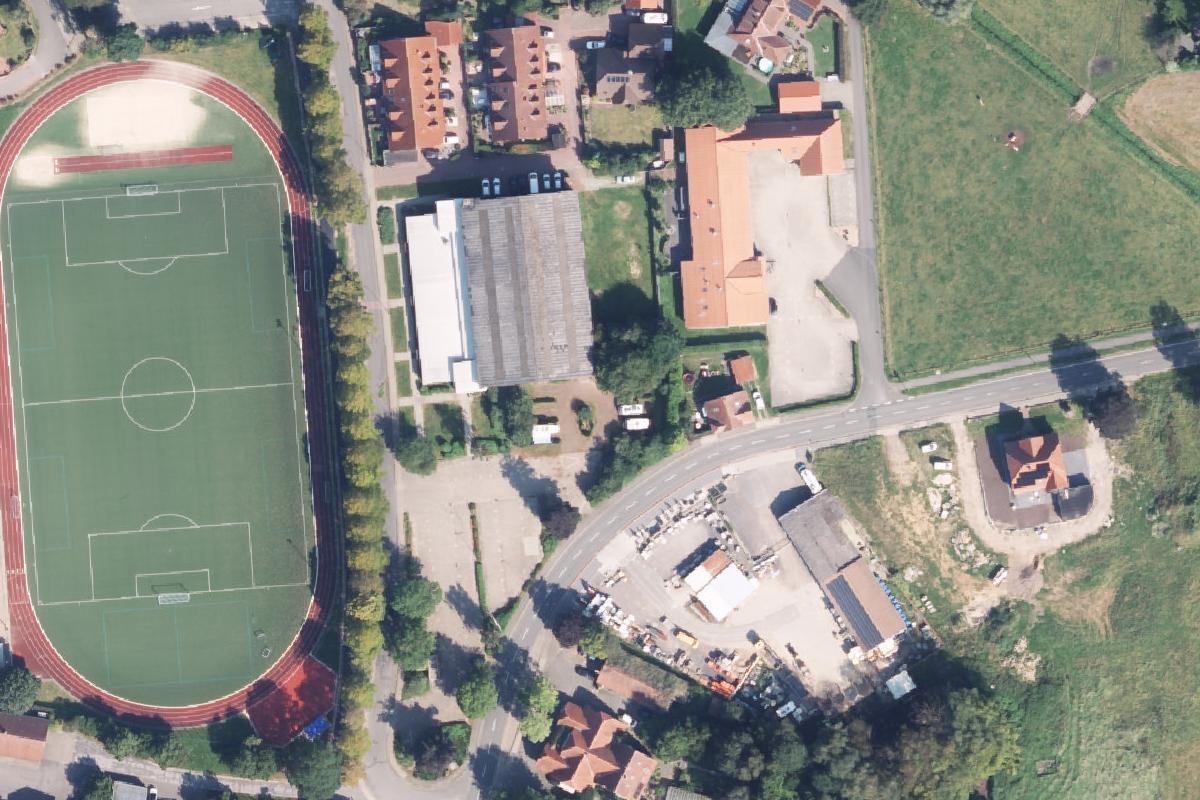 Wohnmobilstellplätze an der Sporthalle