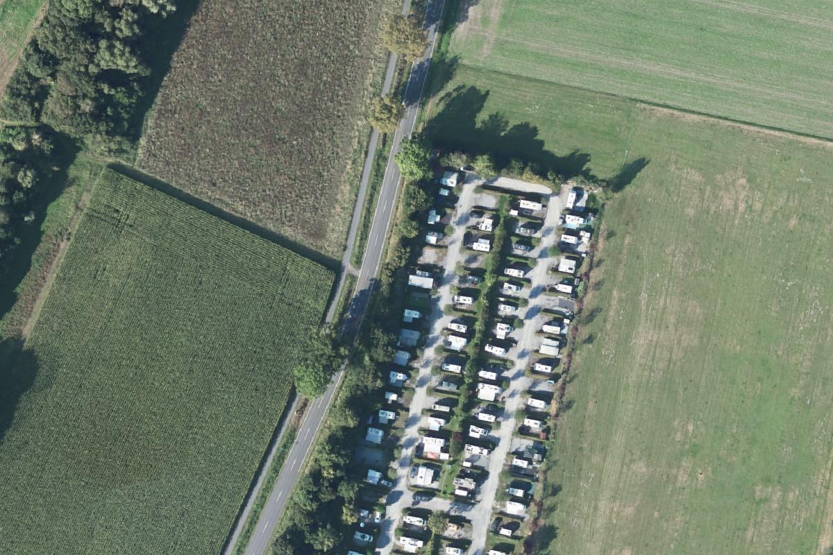 Wohnmobil- und Wohnwagenstellplatz