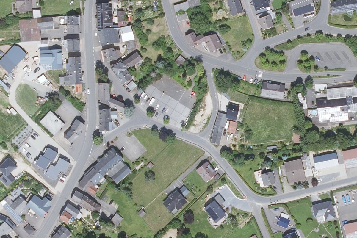 Parkplatz Hühnerbach und Wohnmobilstellplatz