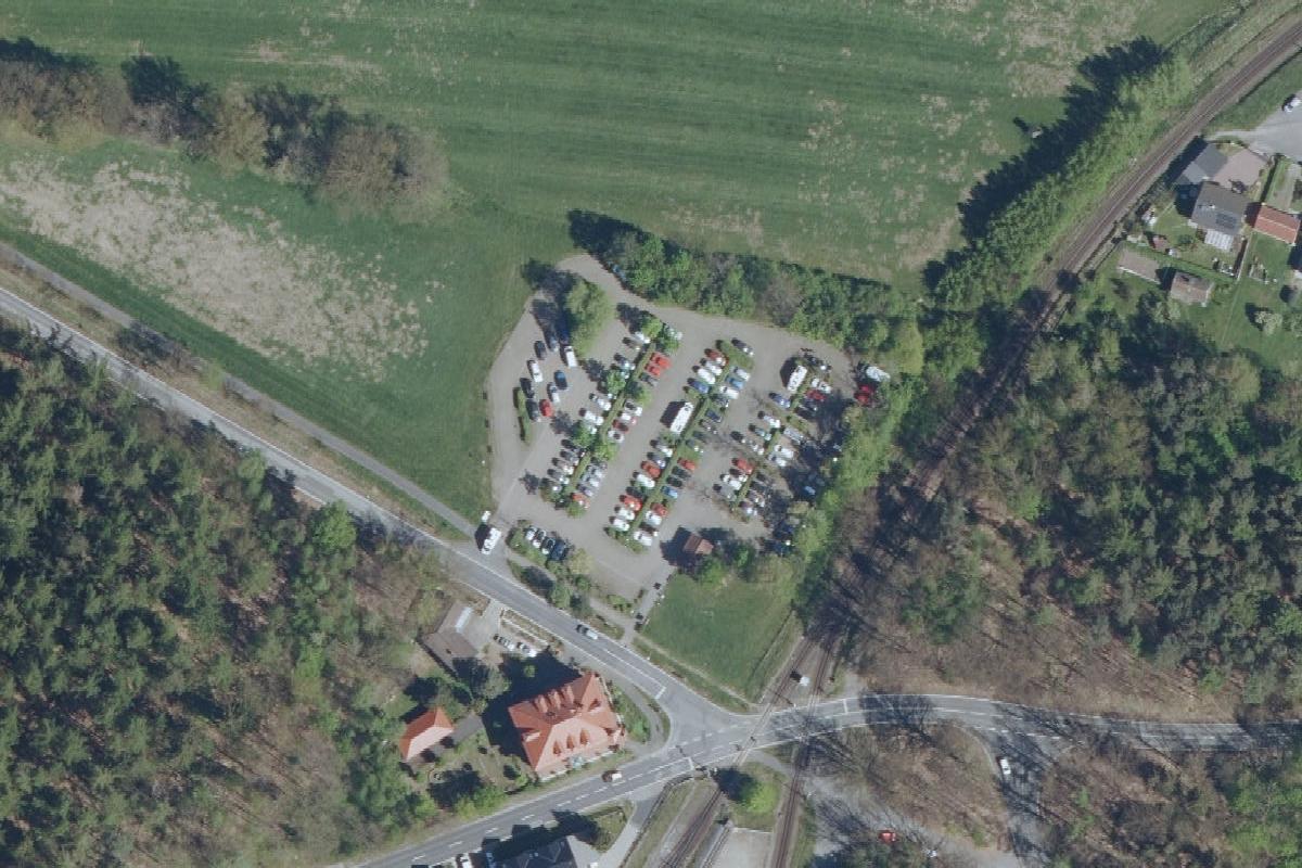 Parkplatz am Bahnhof Bertsdorf