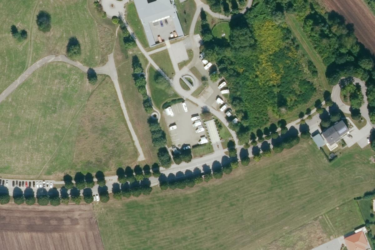 Wohnmobil- und Wohnwagenstellplatz Kaiser Therme