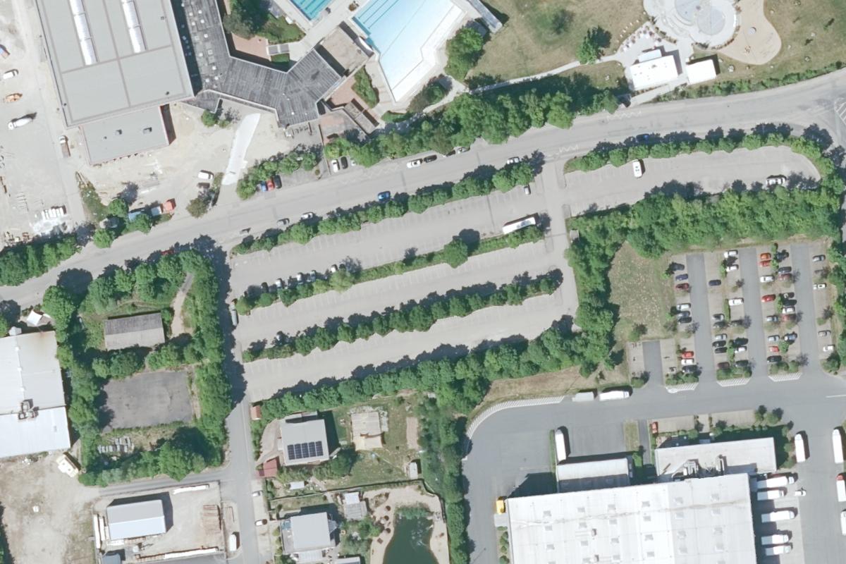 Parkplatz und Wohnmobilstellplatz