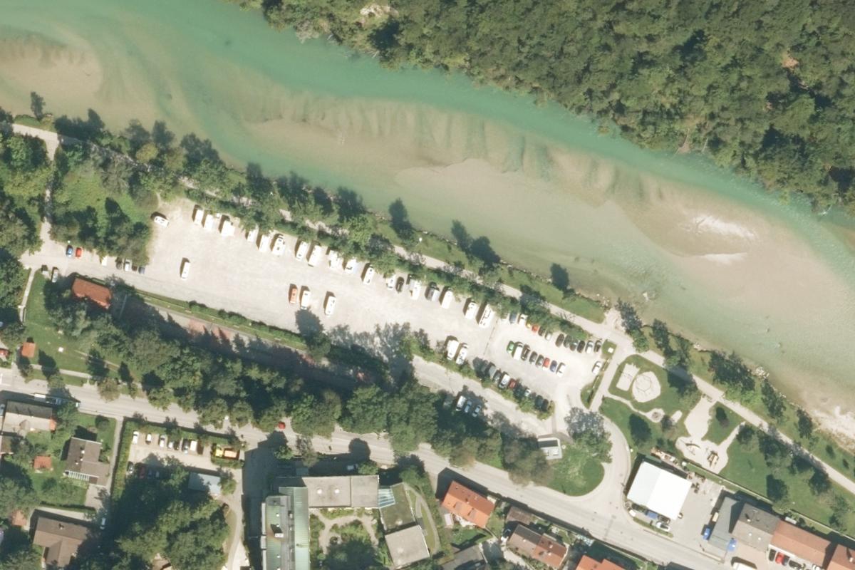 Wohnmobilstellplatz an der Isar