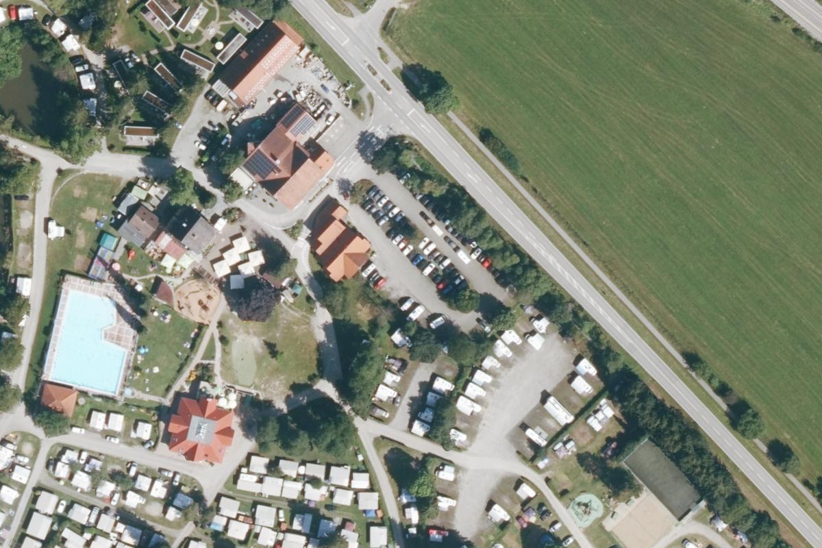 Wohnmobil-Stellplätze (24/h Durchreise-Stellplatz vor dem Campingpark Gitzenweiler Hof)