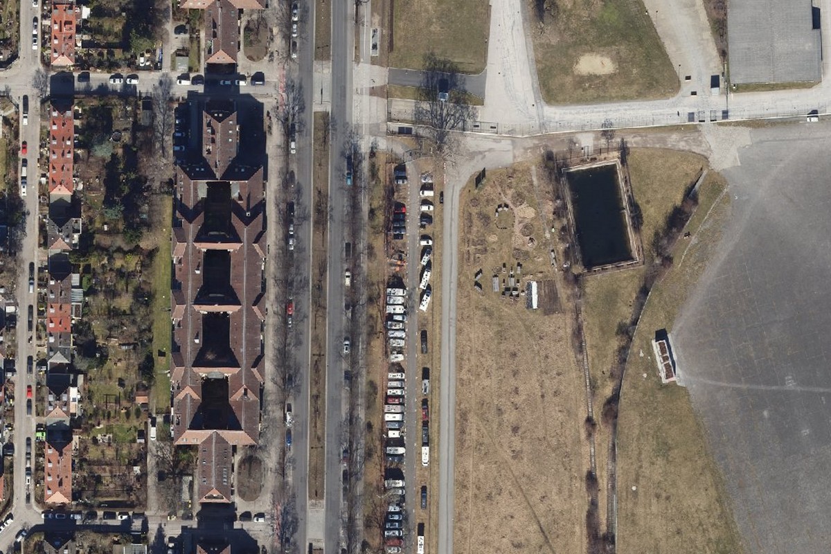 Wohnmobildauerparkplatz am Tempelhofer Feld