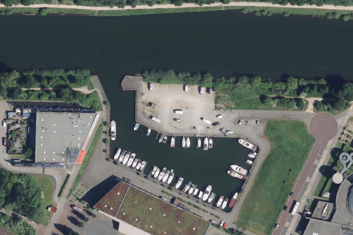 Wohnmobil Stellplatz am Marina Oberhausen
