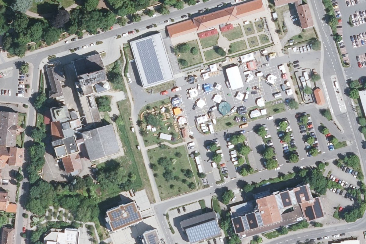 Wohnmobilstellplatz & Festplatz Herrngarten