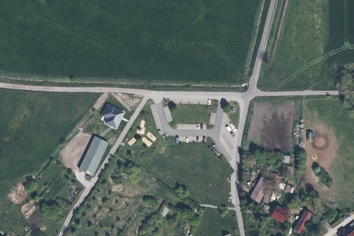 WOHNMOBILSTELLPLATZ RIBBECK