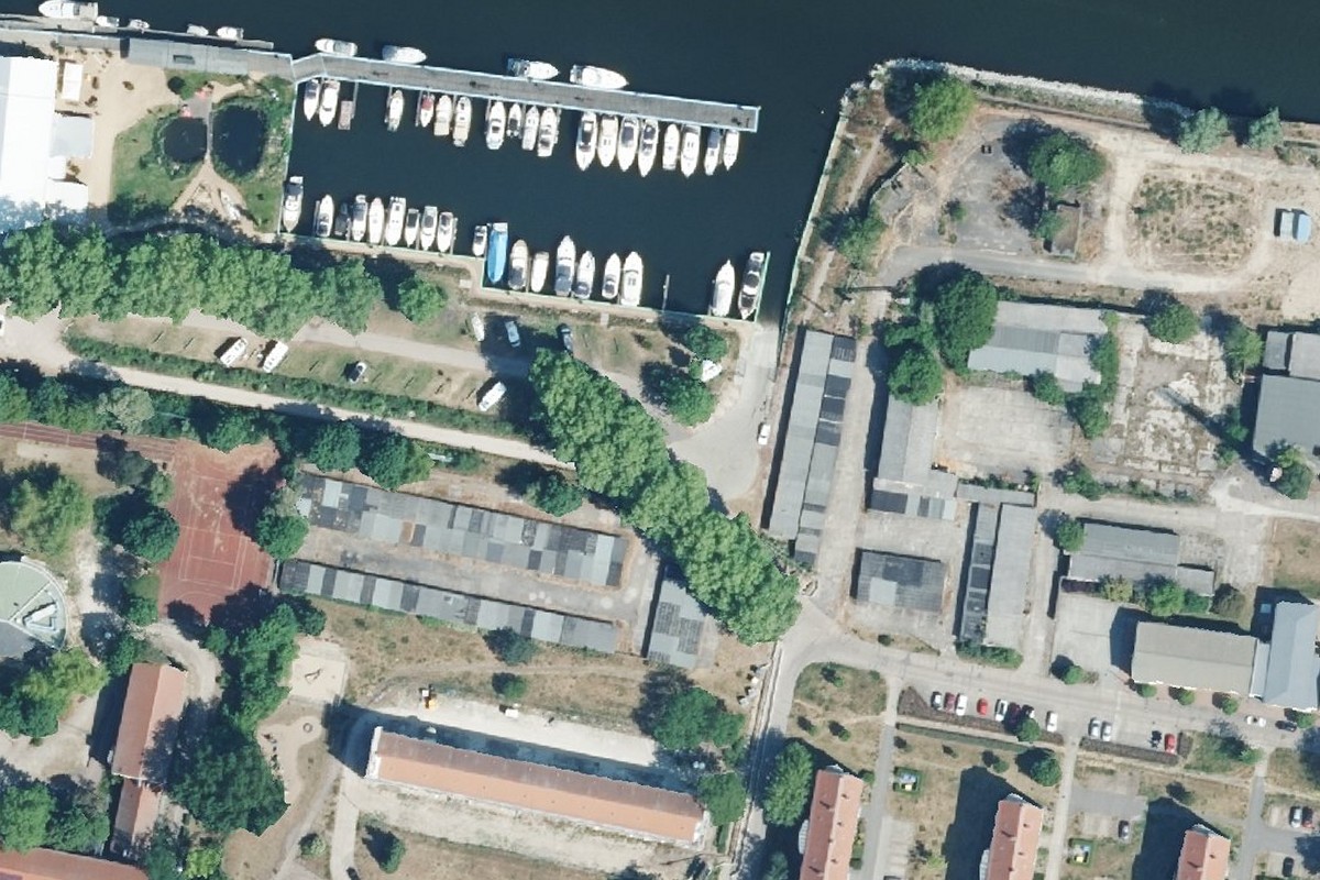 Stadtmarina Brandenburg Boote & Camping