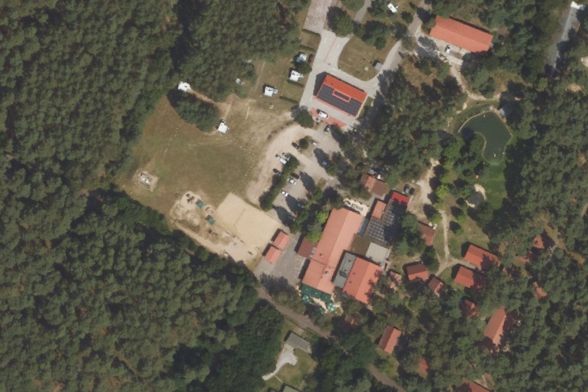 Wohnmobilstellplatz Bertingen, La Porte