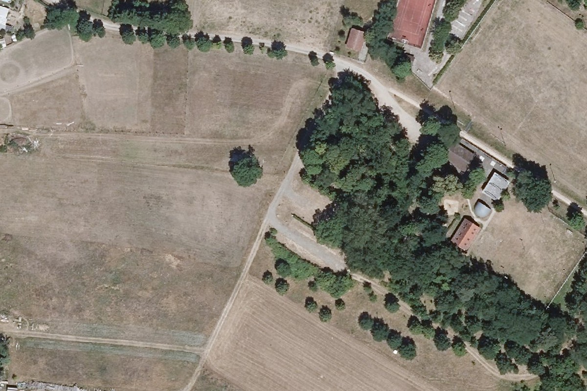 Wohnmobil-Stellplatz (kostenpflichtig)