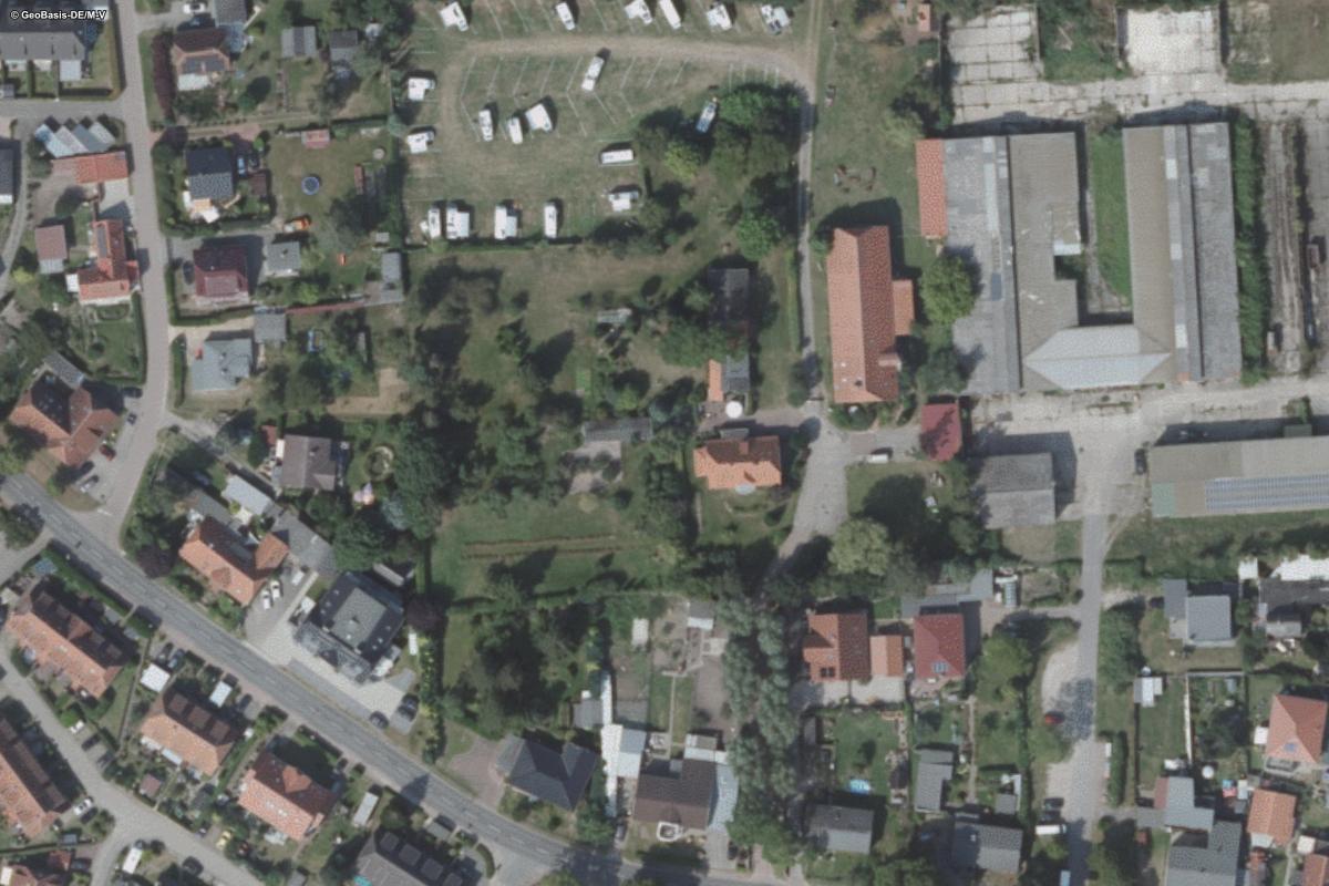 Wohnmobilstellplatz Stellplatz im Grünen - Karl-Albrecht Stuhr