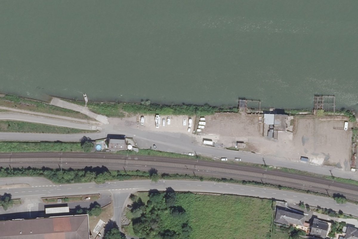Wohnmobilstellplatz an der Schiffswerft
