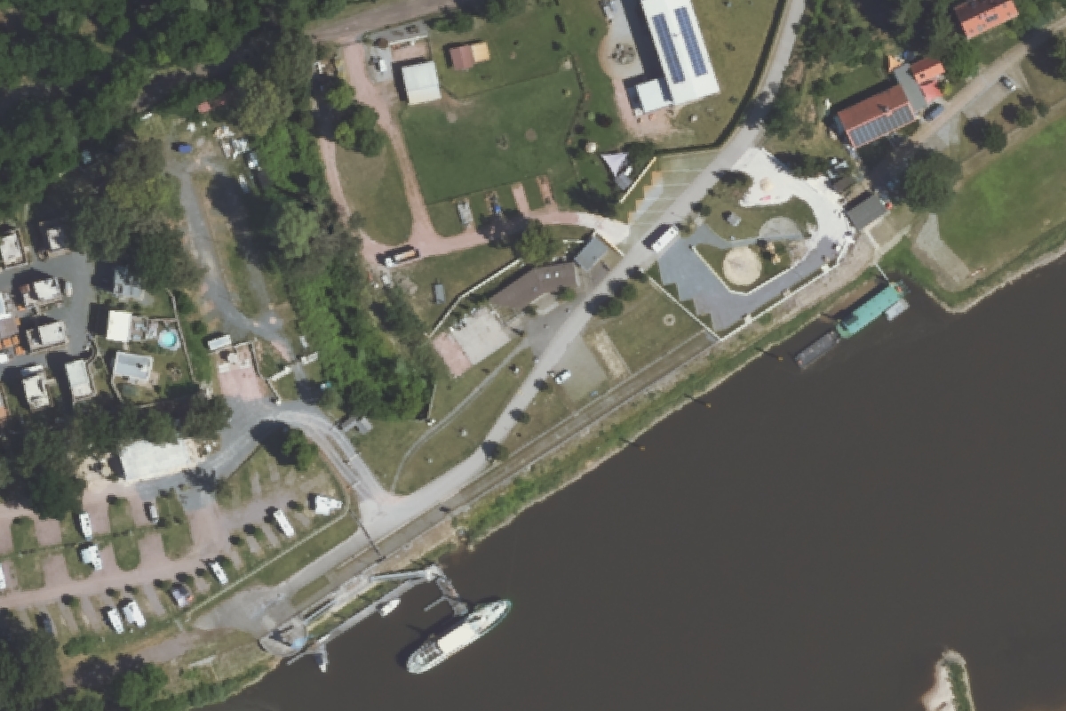 Marina Coswig Wohnmobilstellplatz