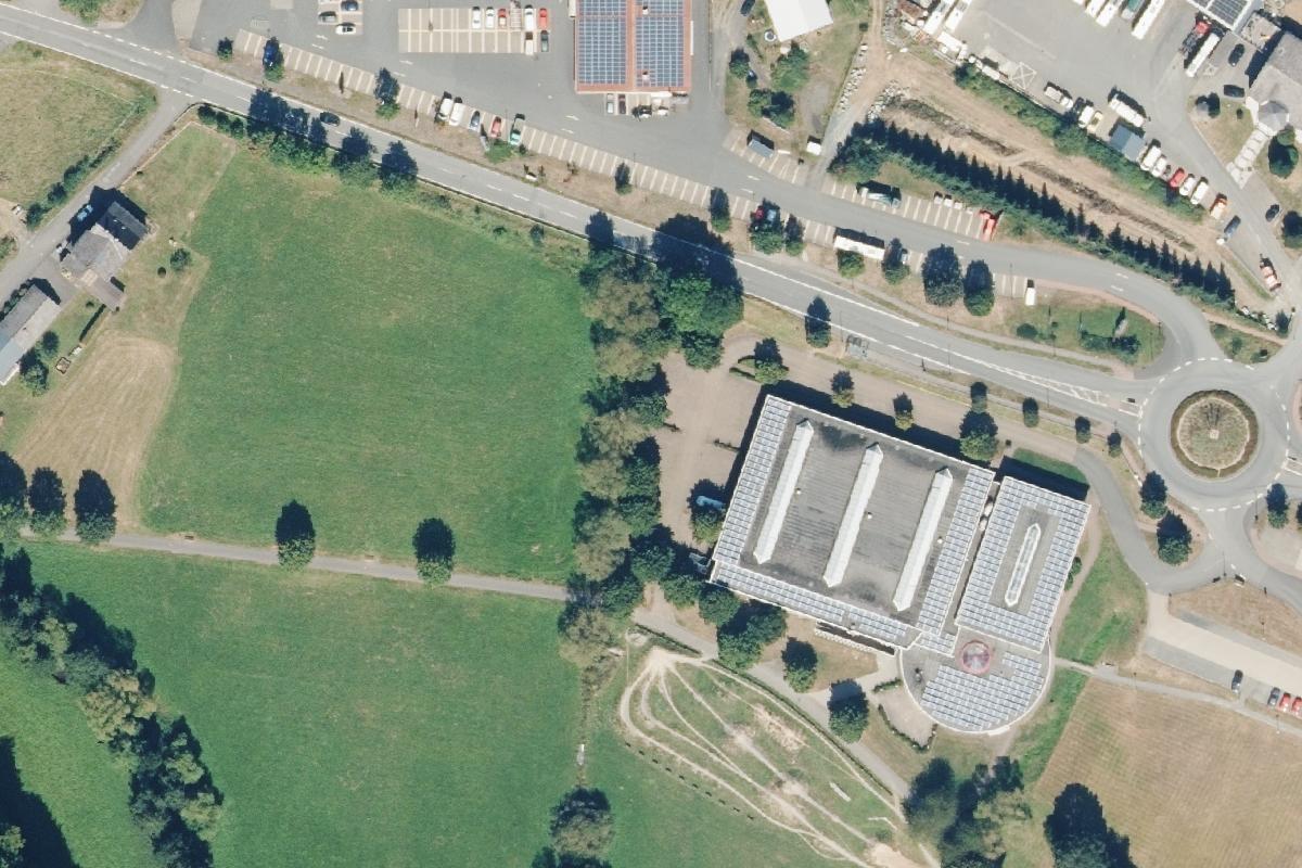 Wohnmobil- und Wohnwagenstellplatz
