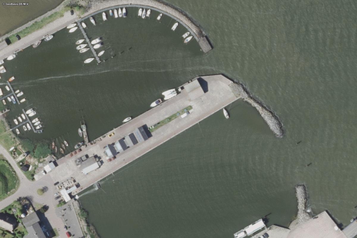 Caravanstellplätze Hafen Stahlbrode 3x
